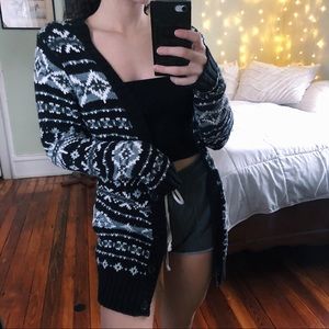 Cozy Patterned Knit Black White & Gray Cardigan
